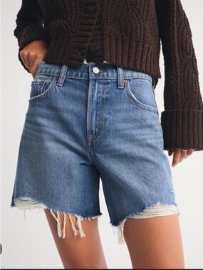 NWT ABERCROMBIE & FITCH THE LOOSE HOGH RISE SHORTS ✨🤍